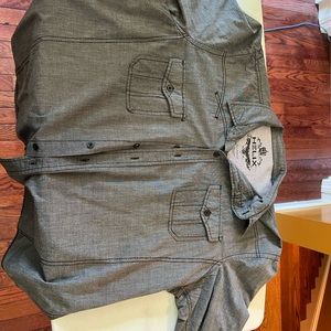 Helix X Large Mens button up long sleeve shirt.